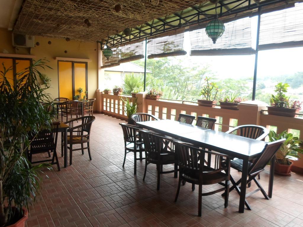 仙图格林瓦塔纳酒店 茂物 外观 照片